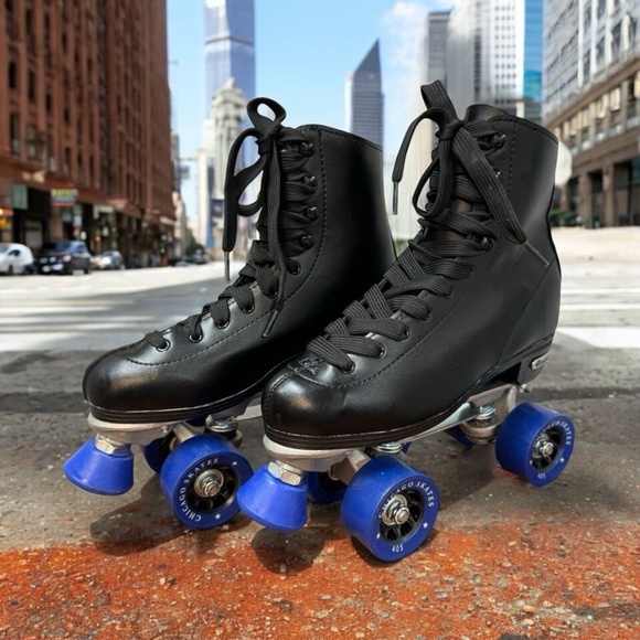 Chicago Skates, Unisex, Skate, Black, Sz 6, Laces,Blue wheels, Roller skates.! - Picture 1 of 12